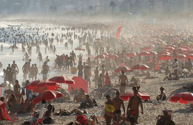  Уникальная традиция бразильских пляжей