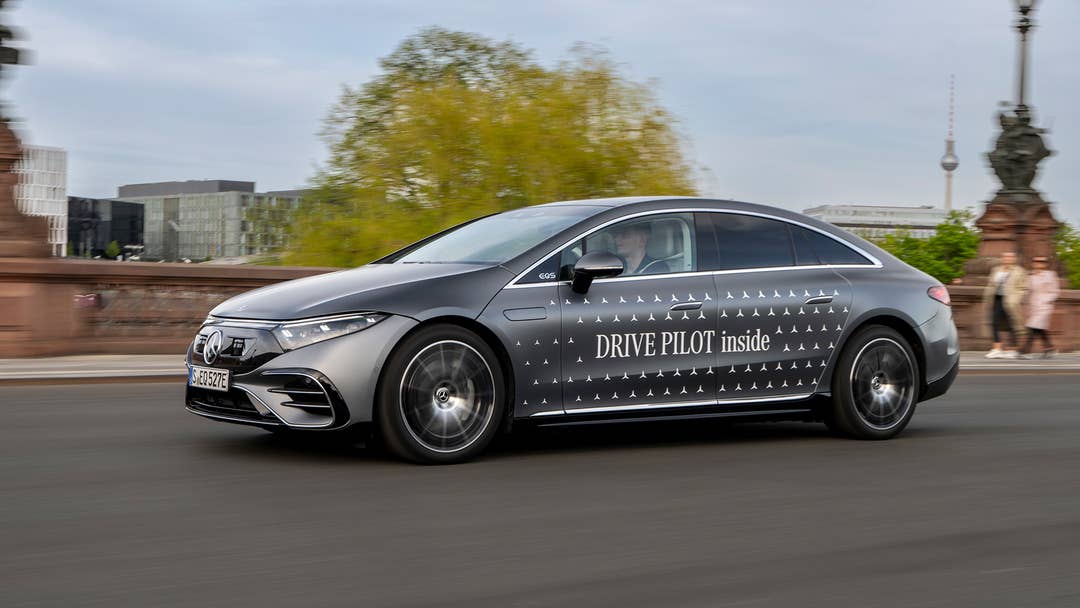 Mercedes-Benz станет первым запустившим автоматизированную систему вождения 3-го уровня в США