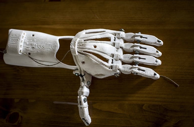 Ученые заявили о создании полноценной бионической руки