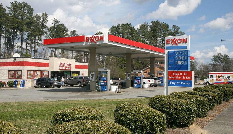 ExxonMobil подал иск против акционеров-экоактивистов