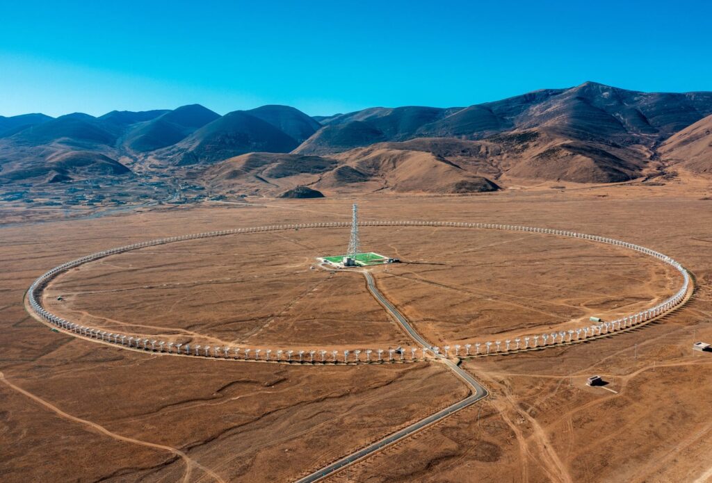 Китай завершил строительство крупнейшего в мире телескопа